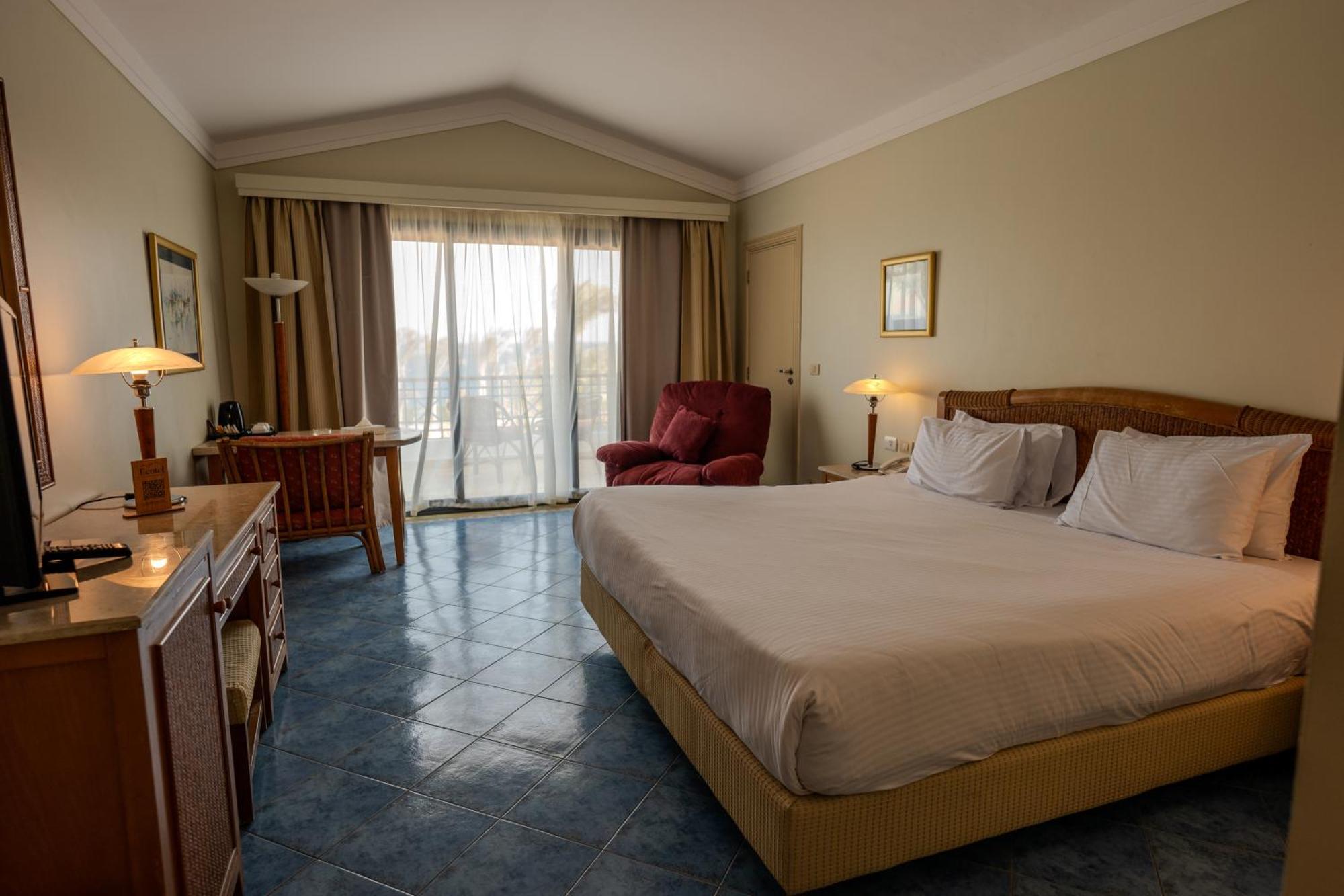 Ecotel Bay View Курортный комплекс 4*