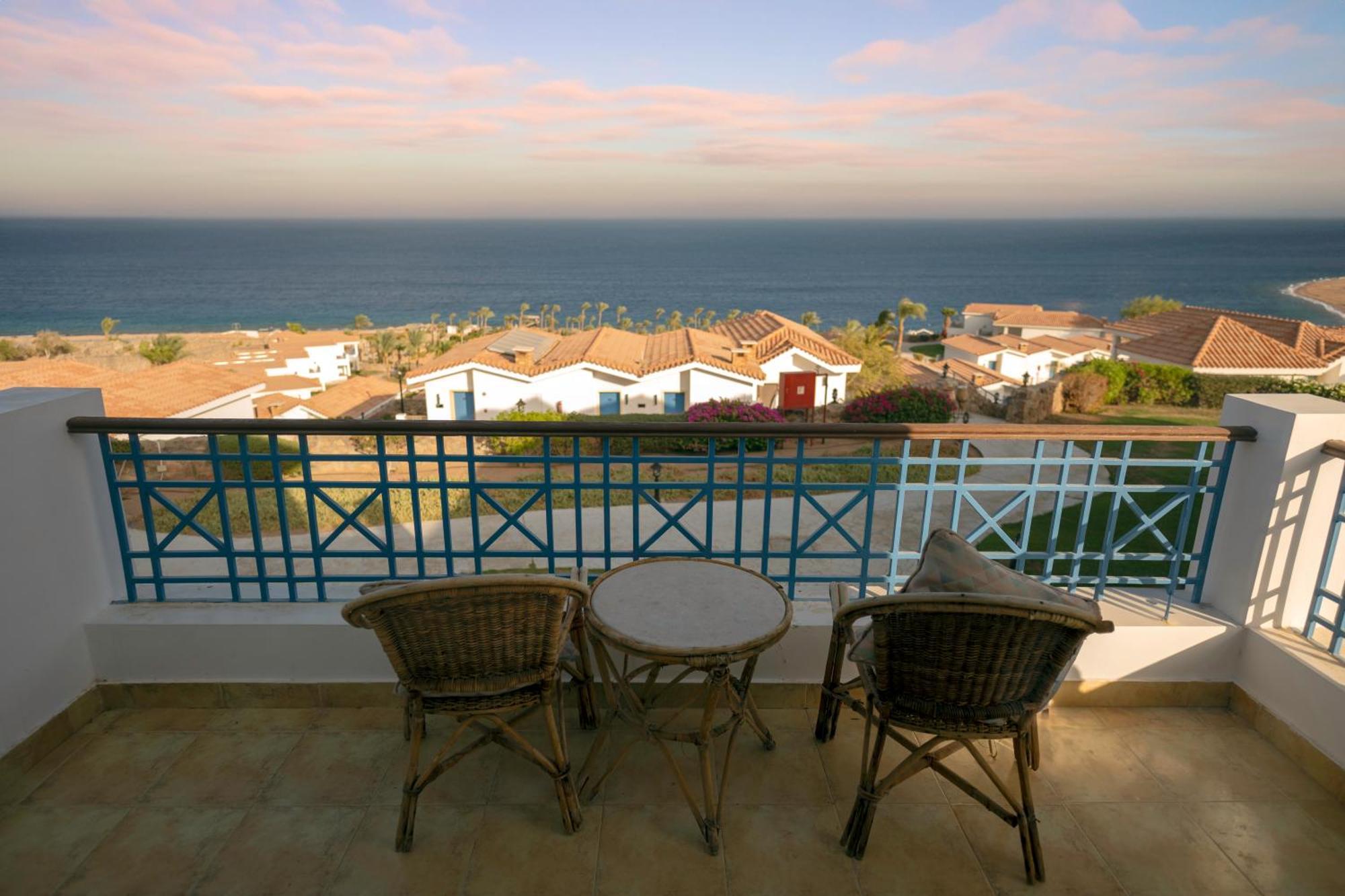 Ecotel Bay View