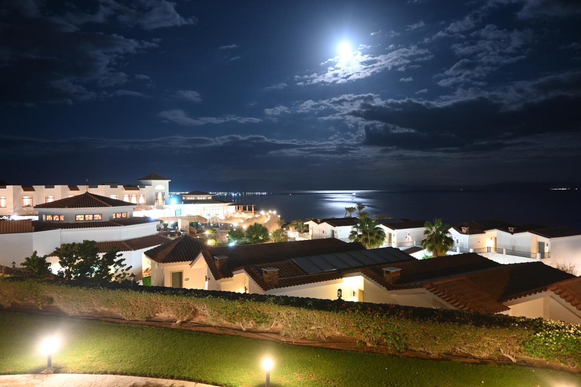 Ecotel Bay View 4* דהב