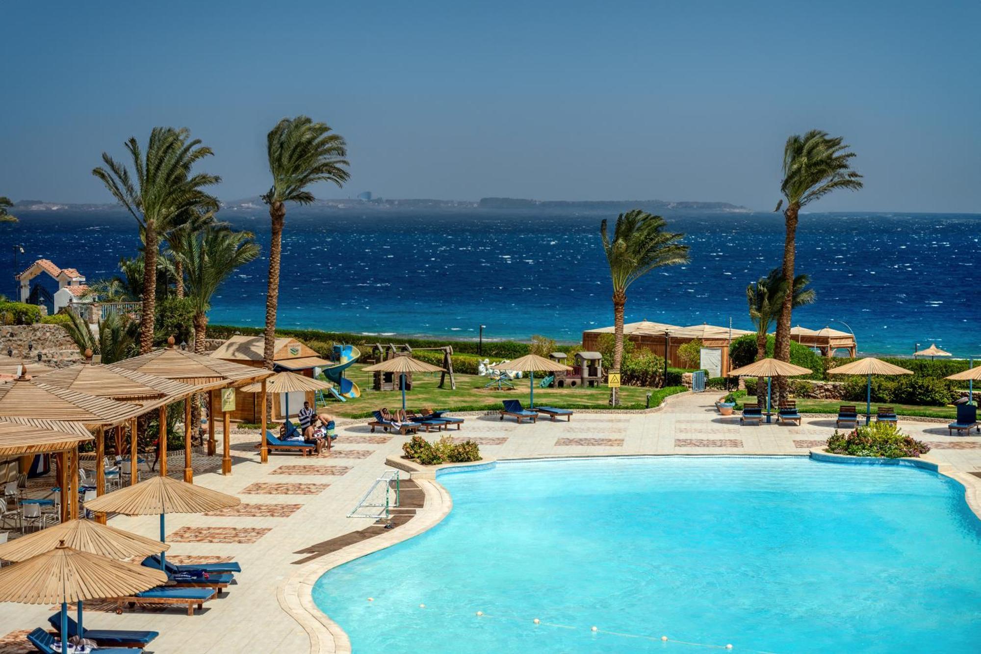 אתר נופש Ecotel Bay View 4*